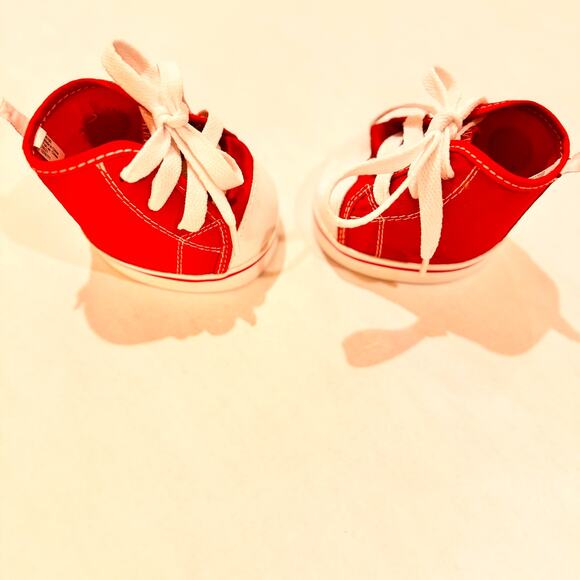 Build A Bear Clothing BAB Red & White Canvas Hi Tops Sneakers Shoes Red Logo - Picture 4 of 7